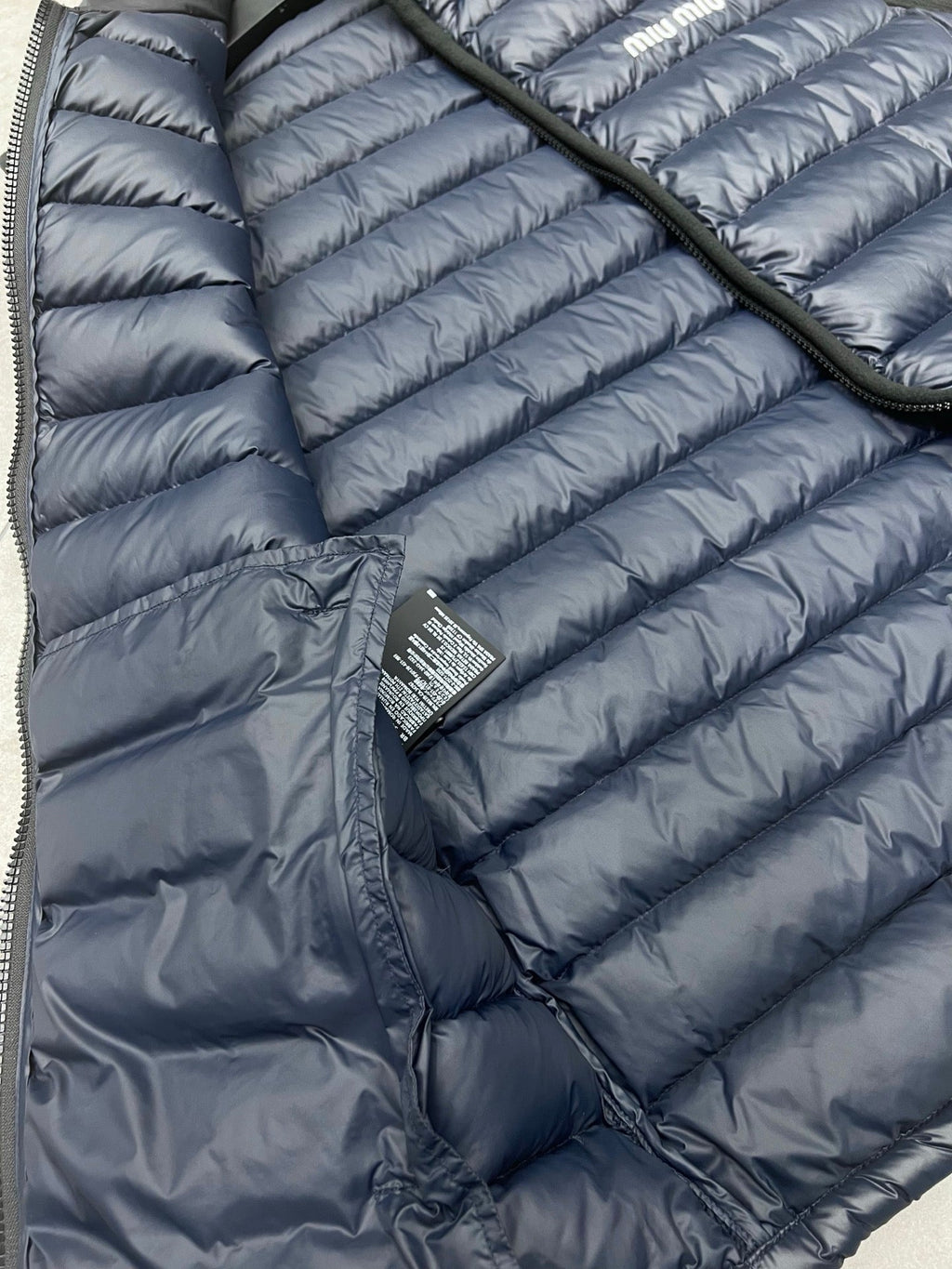 MIUMIU PUFFER GILE STYLE 227