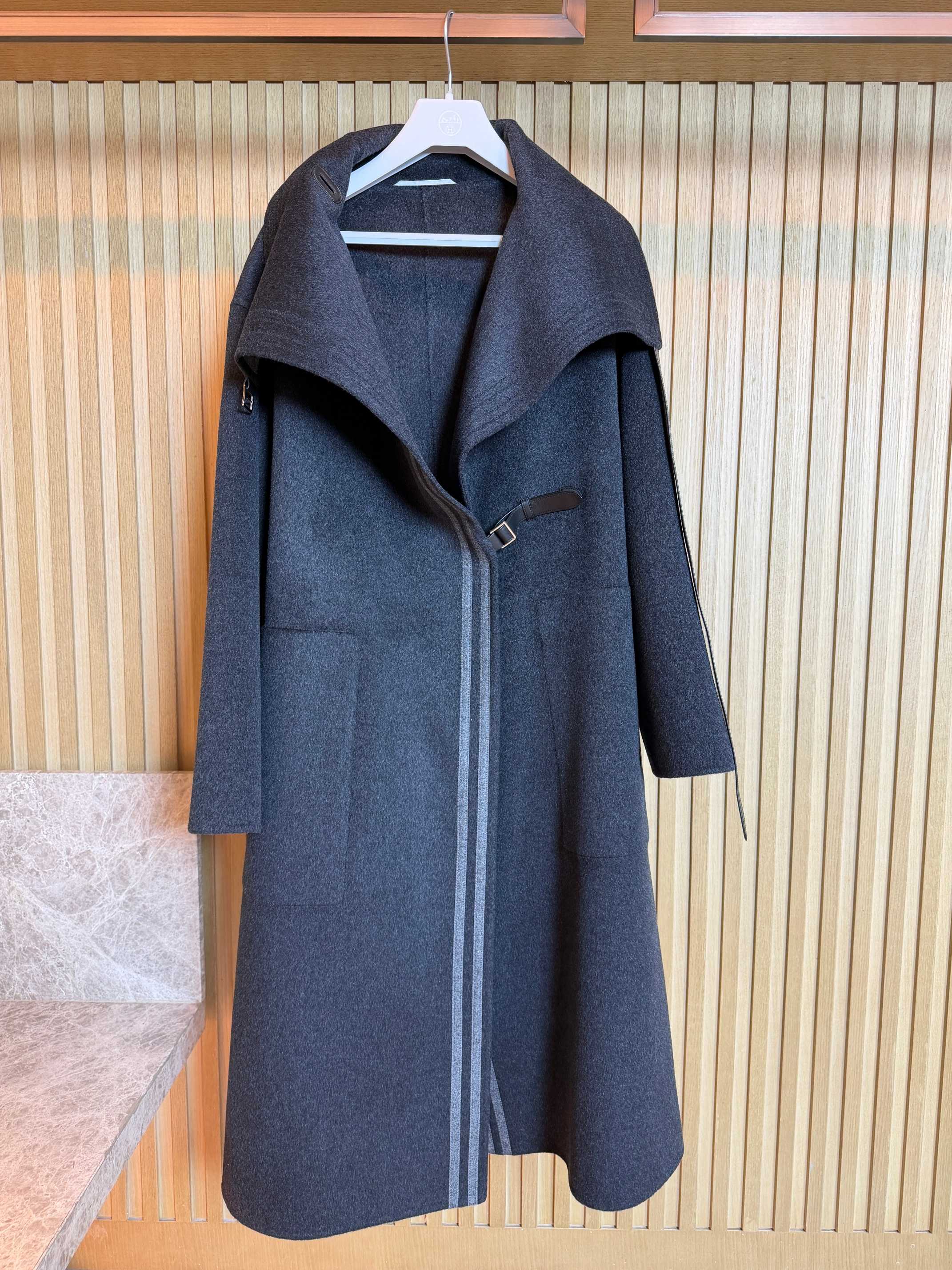 HERMES 25S LONG STAND-COLLAR CASERE COAT 317