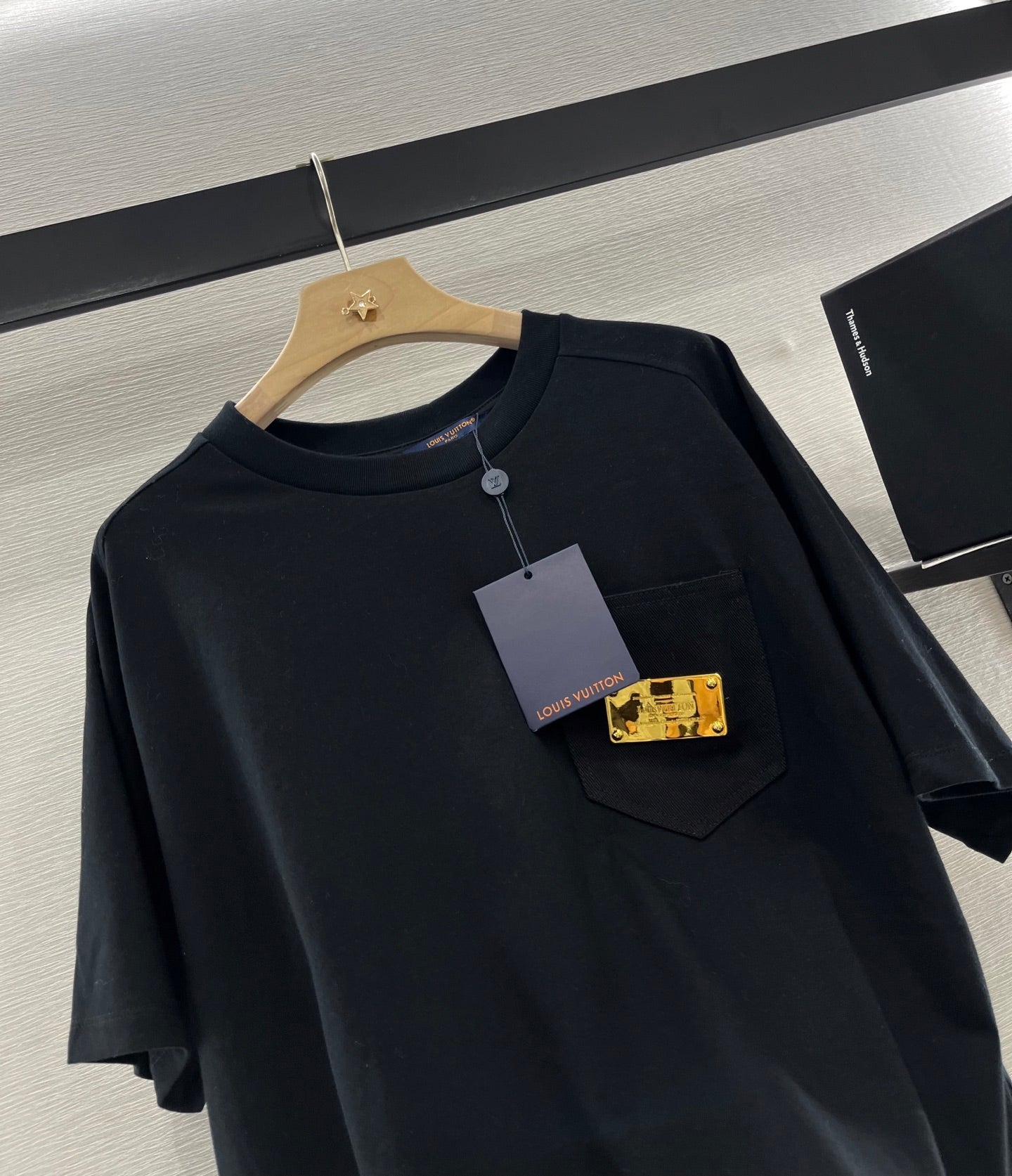 LOUIS VUITTON LV 25S T-SHIRT COTTON METALLIC LOGO 264989