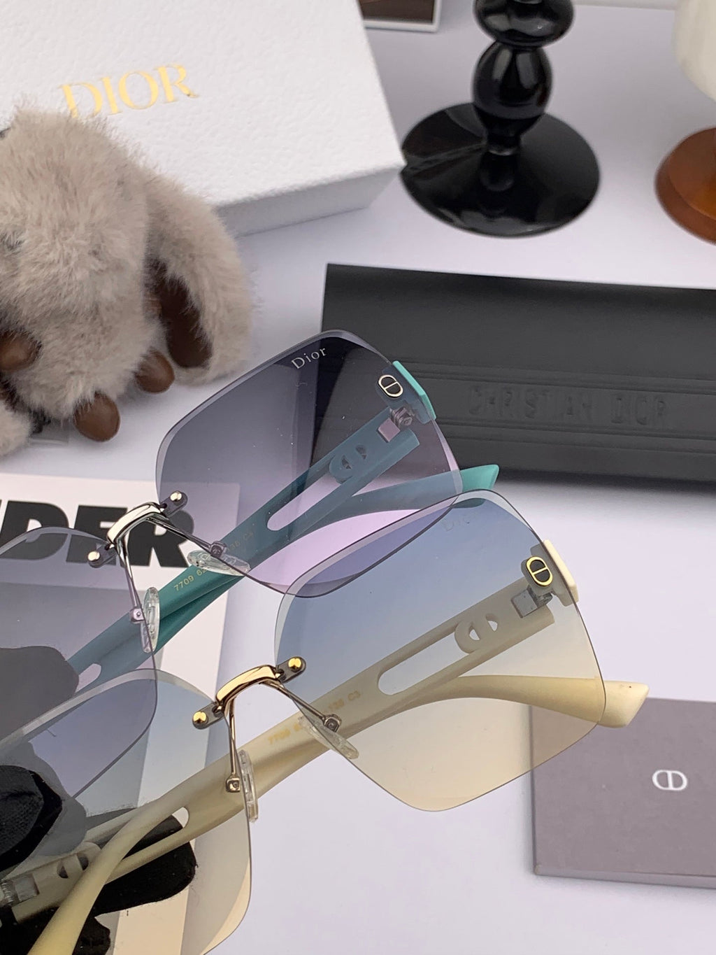 DIOR SIGNATURE SUNGLASS CD9770 IN ACETATE