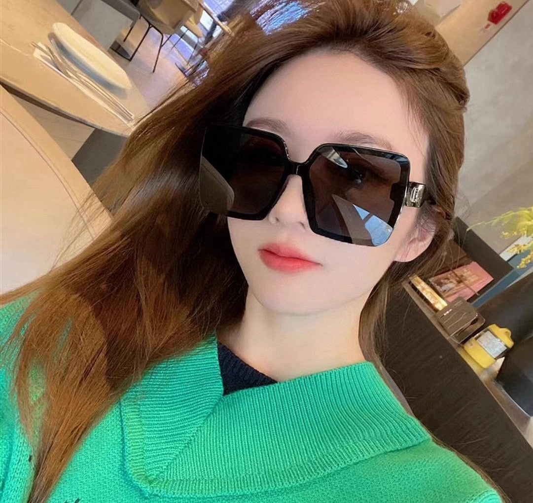 DIOR MONTAIGNE SQUARE SUNGLASS D6227 IN ACETATE