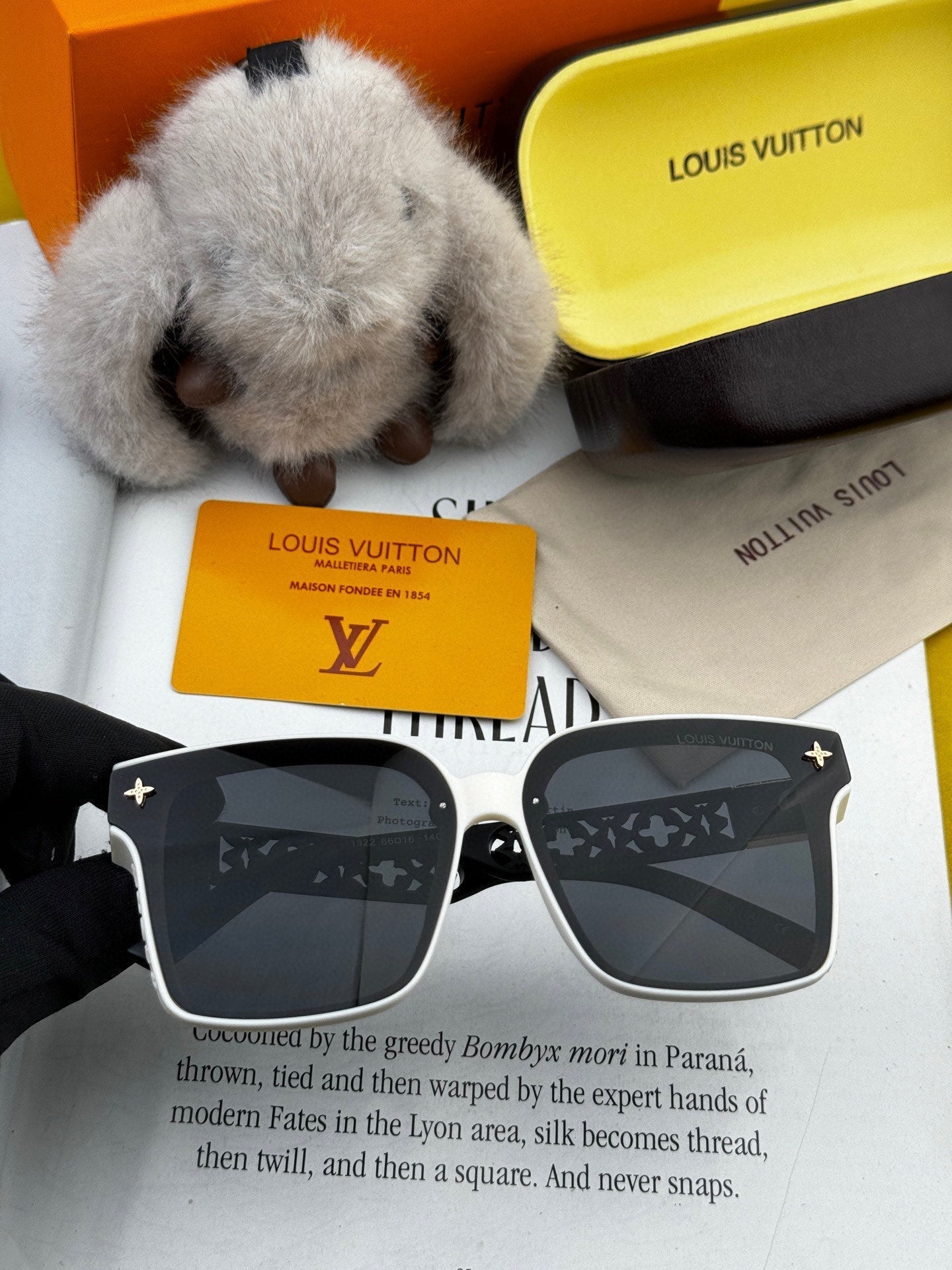 LOUIS VUITTON SQUARE SUNGLASSES L2132 IN ACETATE