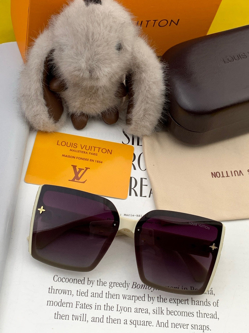 LOUIS VUITTON SQUARE SUNGLASSES L5972 IN BEIGE ACETATE