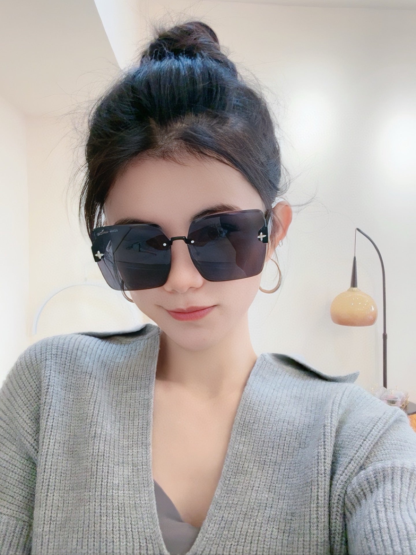 LOUIS VUITTON SQUARE SUNGLASSES L5970 IN BLACK ACETATE