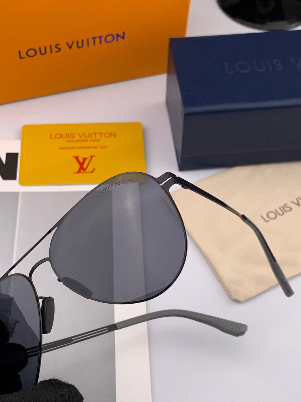 LOUIS VUITTON PILOT SUNGLASSES L169 IN METAL