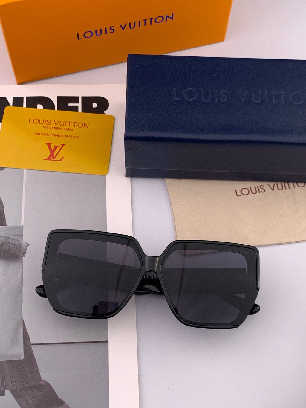LOUIS VUITTON SQUARE SUNGLASSES L6303 IN ACETATE