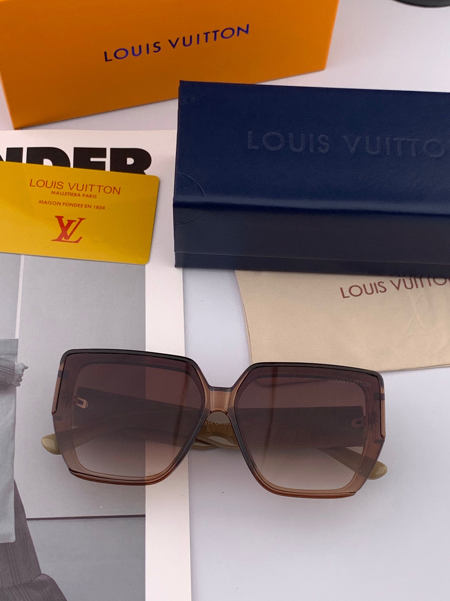 LOUIS VUITTON SQUARE SUNGLASSES L6303 IN ACETATE