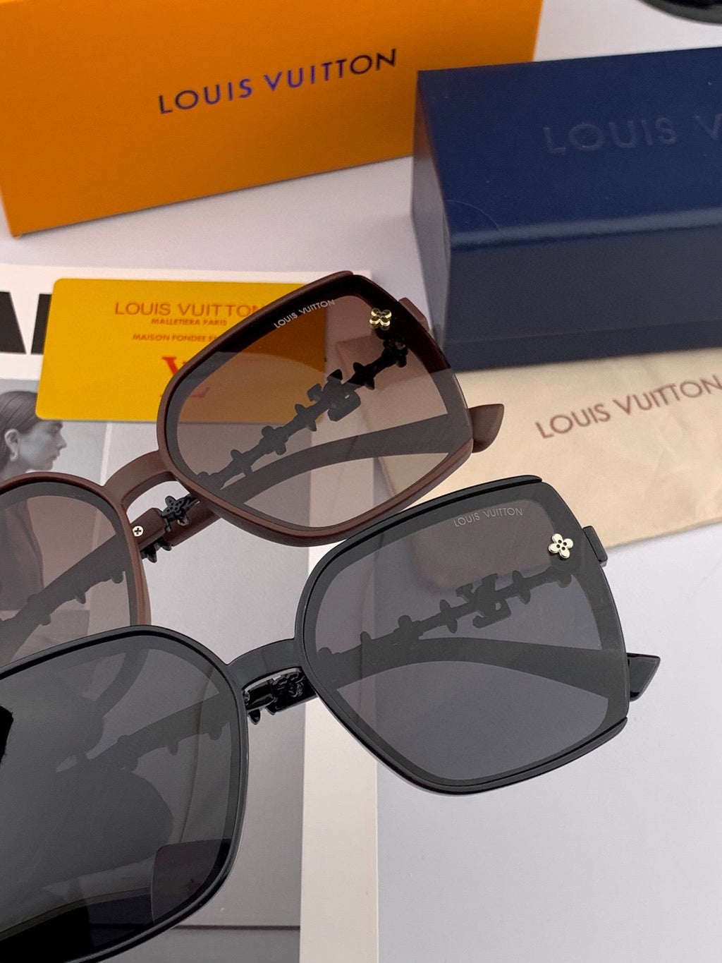 LOUIS VUITTON SQUARE SUNGLASSES L3992 IN ACETATE EMBOSSED LOGO