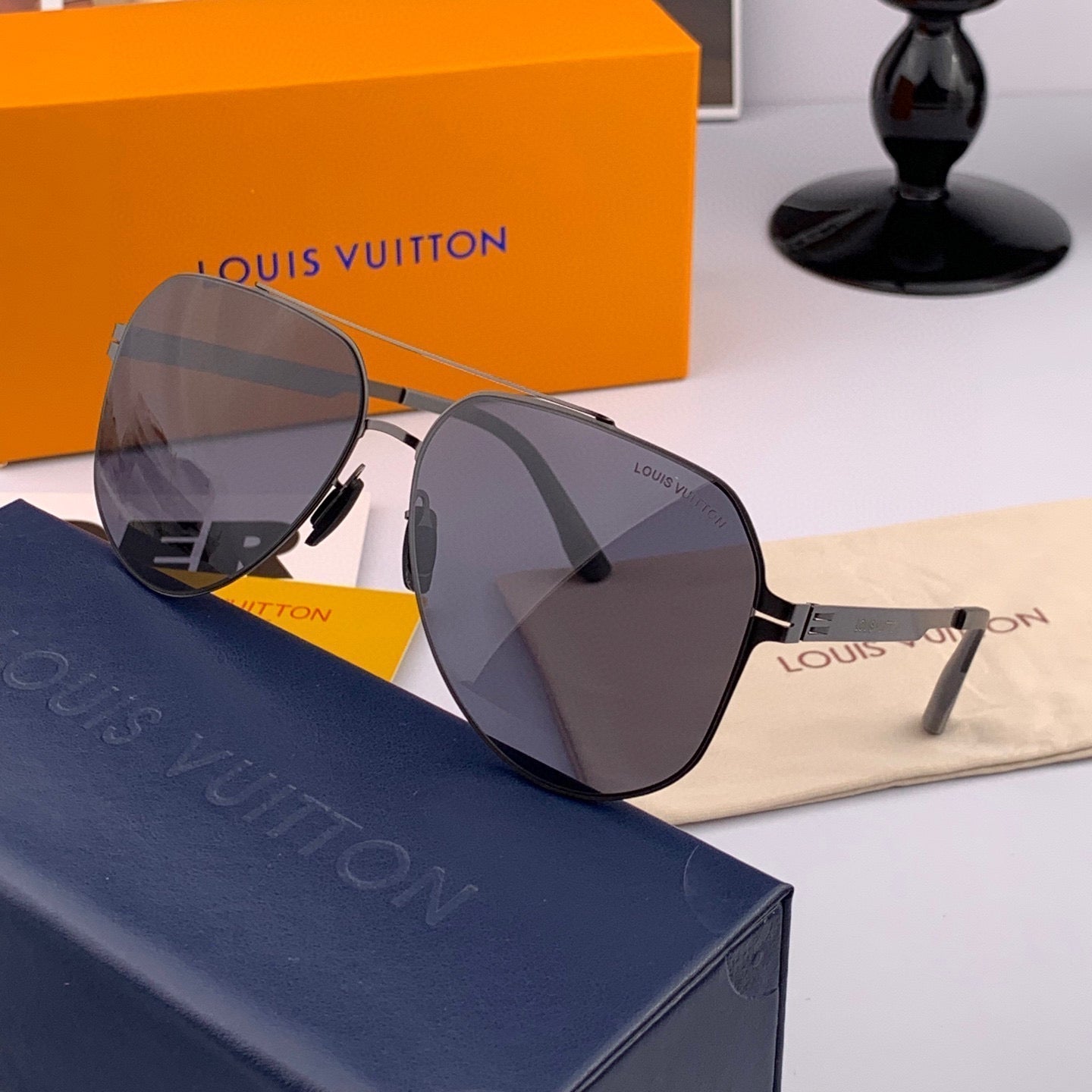 LOUIS VUITTON PILOT SUNGLASSES L311 IN METAL