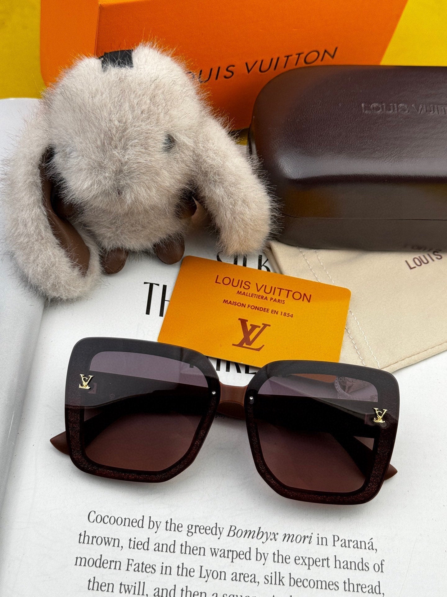 LOUIS VUITTON SQUARE JEWEL SUNGLASS L2990 IN ACETATE FRAME