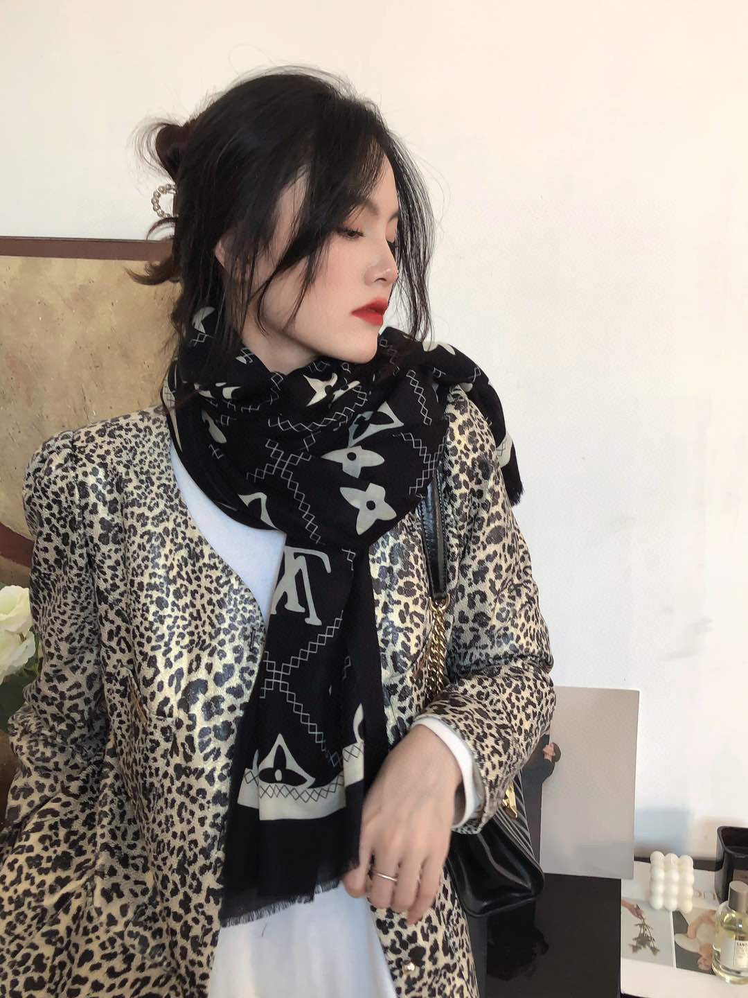 LOUIS VUITTON LV SCARF 200 CM IN CASHMERE 738534
