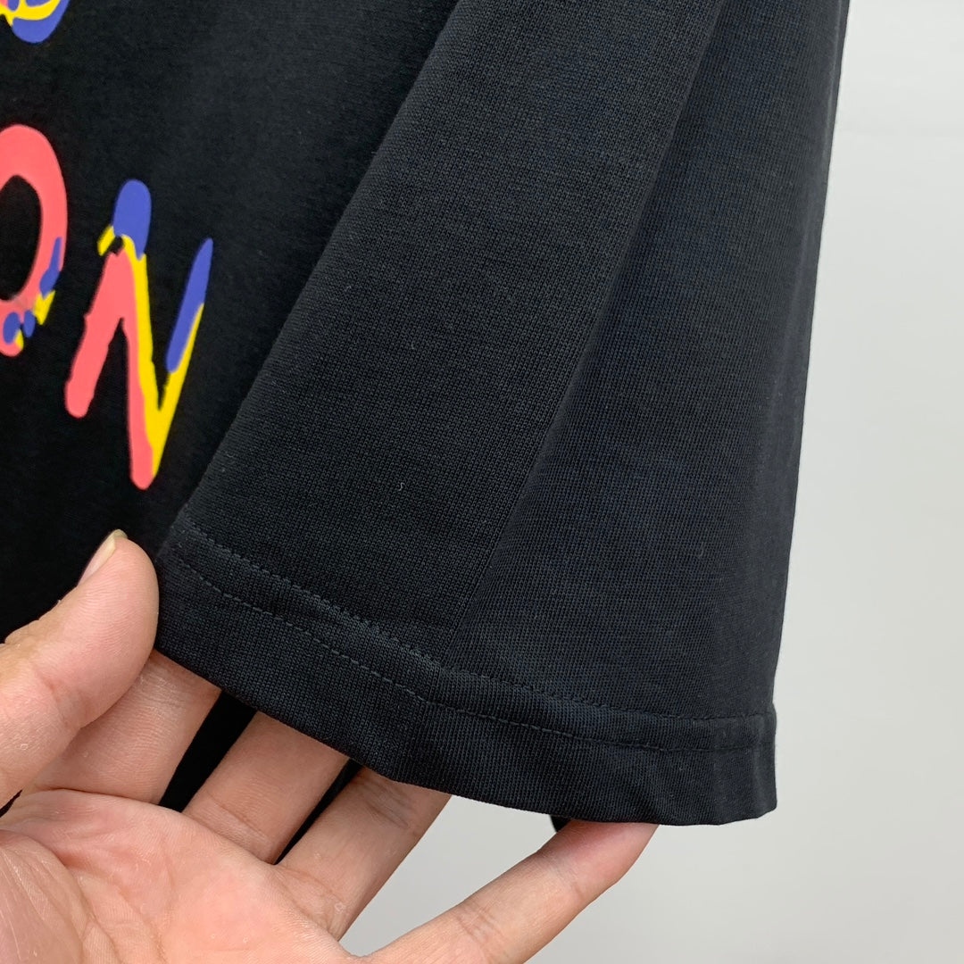 LOUIS VUITTON LV T-SHIRT COLORFUL LOGO IN BLACK COTTON 238877