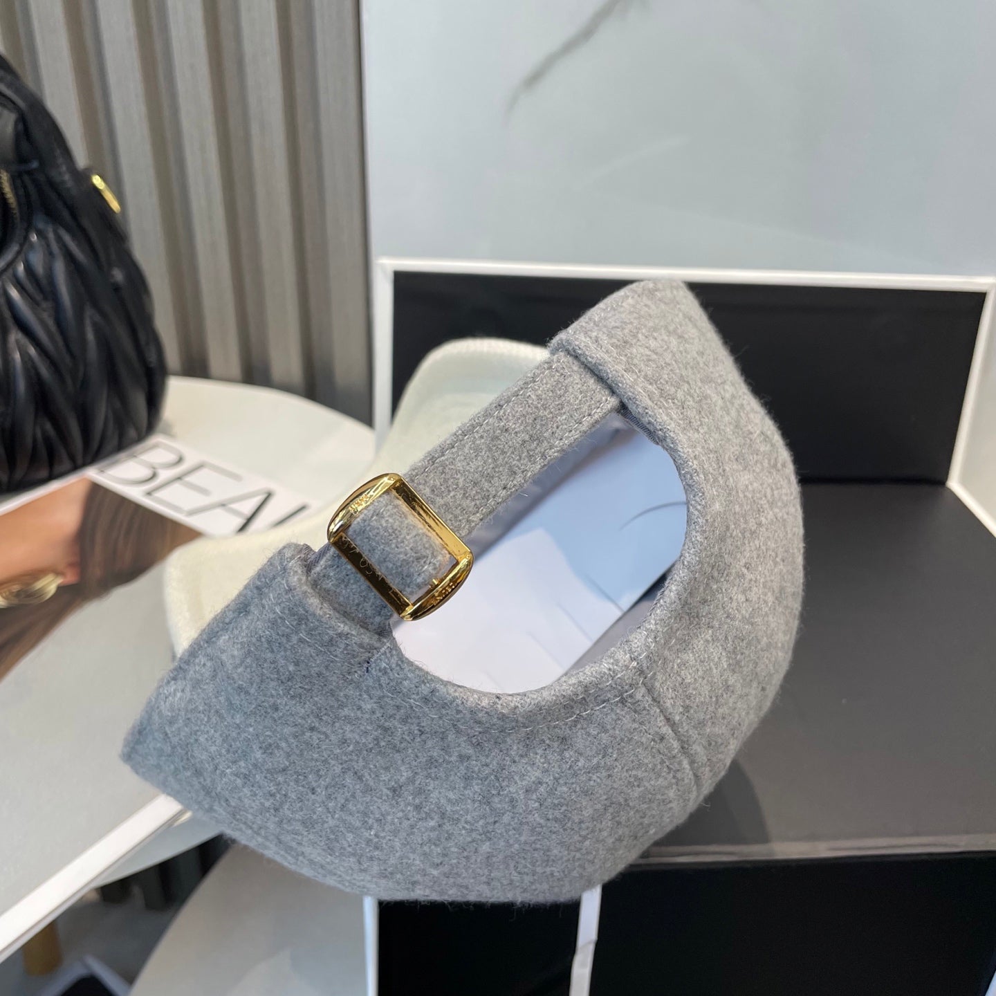 CELINE BASEBALL CAP MODEL 652410 IN WHITE AND GRAY FELTED FABRIC