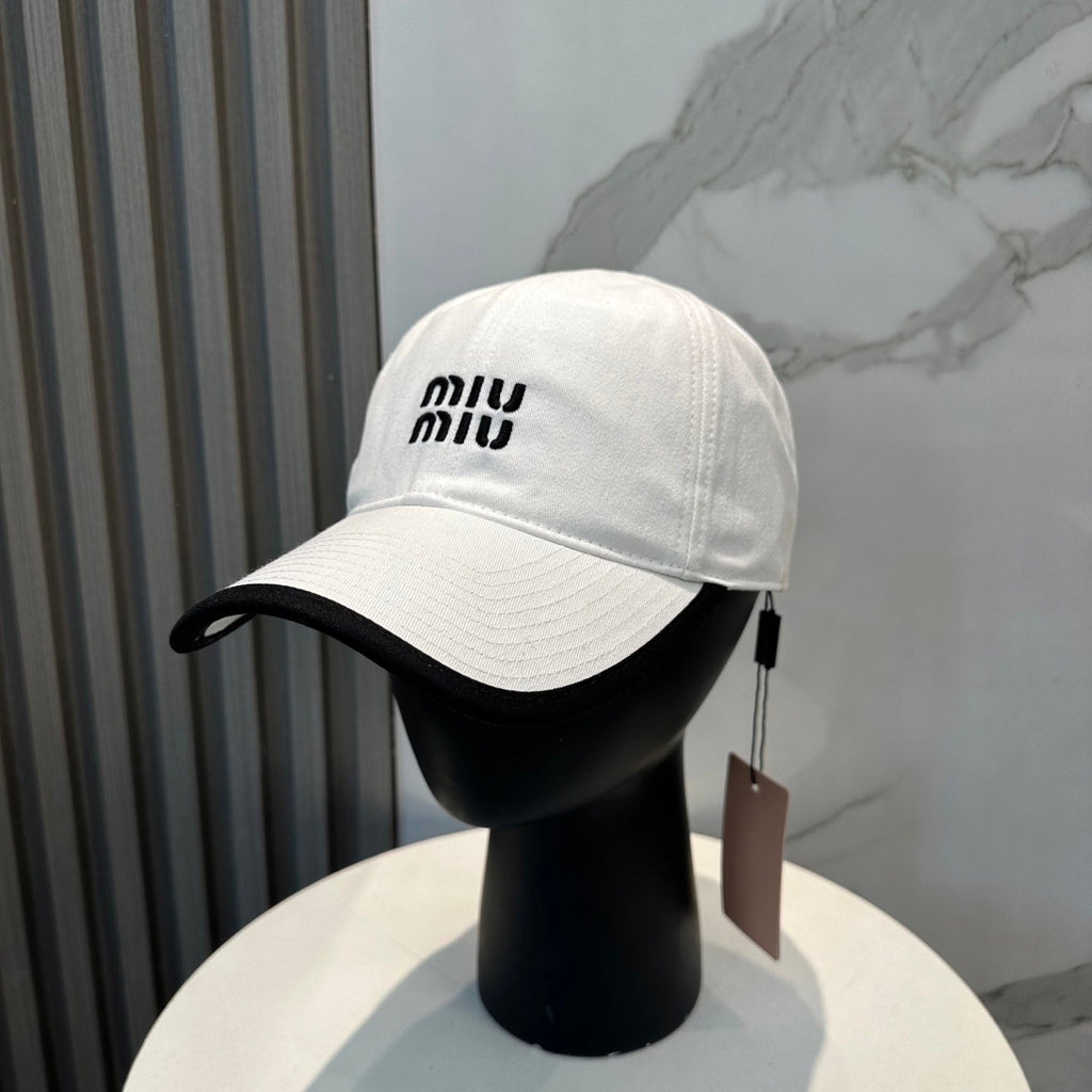 MM BASEBALL CAP IN WHITE AND BLACK FABRIC STYLE 1