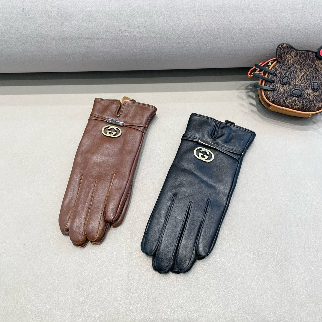 GUCCI TOUCHSCREEN GLOVES IN BLACK SHEEPSKIN 391498