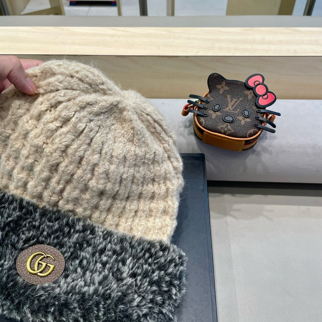 GUCCI BEANIE HAT IN BEIGE WOOL AND FLEECE 399547