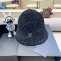 LOUIS VUITTON BUCKET HAT IN BLACK RABBIT FUR 404833