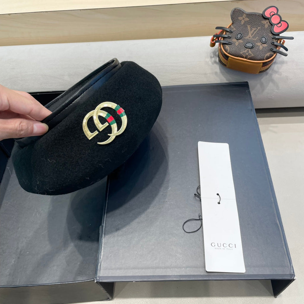 GUCCI BERET HAT IN BLACK WOOL 406886