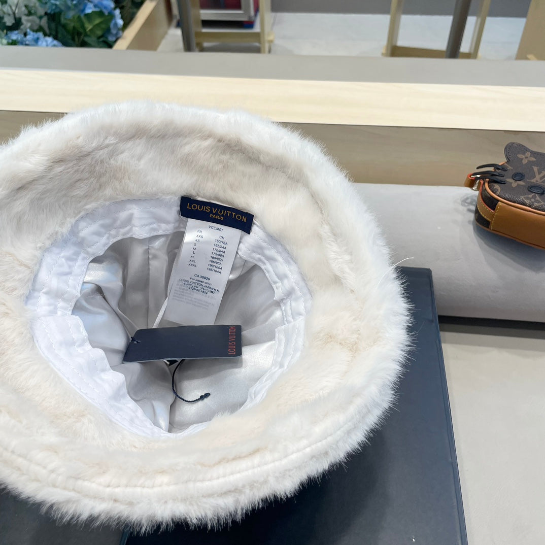 LOUIS VUITTON FISHERMAN HAT IN ECRU BEIGE MIX WHITE WOOL AND RABBIT FUR 409758