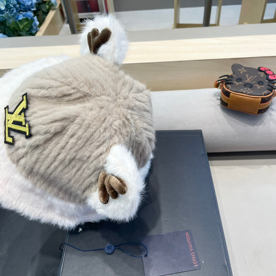 LOUIS VUITTON FISHERMAN HAT IN ECRU BEIGE MIX WHITE WOOL AND RABBIT FUR 409758