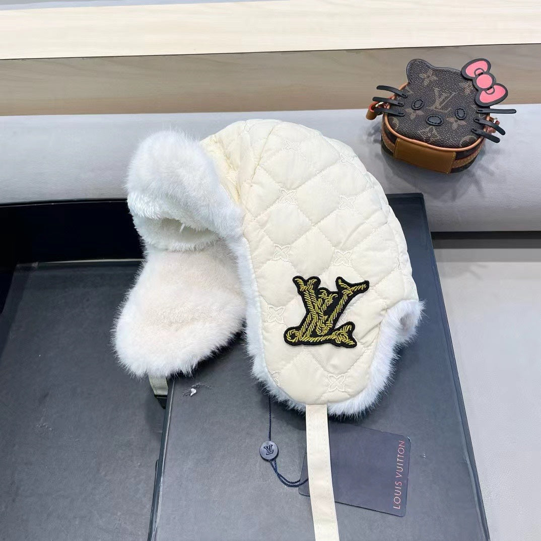 LOUIS VUITTON TRAPPER HAT IN BEIGE COTTON 411230