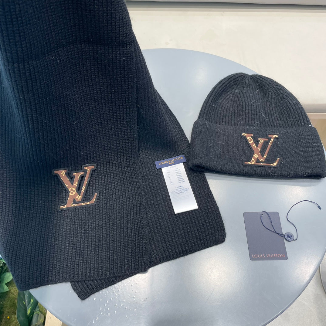 LOUIS VUITTON SET CLASSIC SCARF AND HAT IN BLACK WOOL 414785