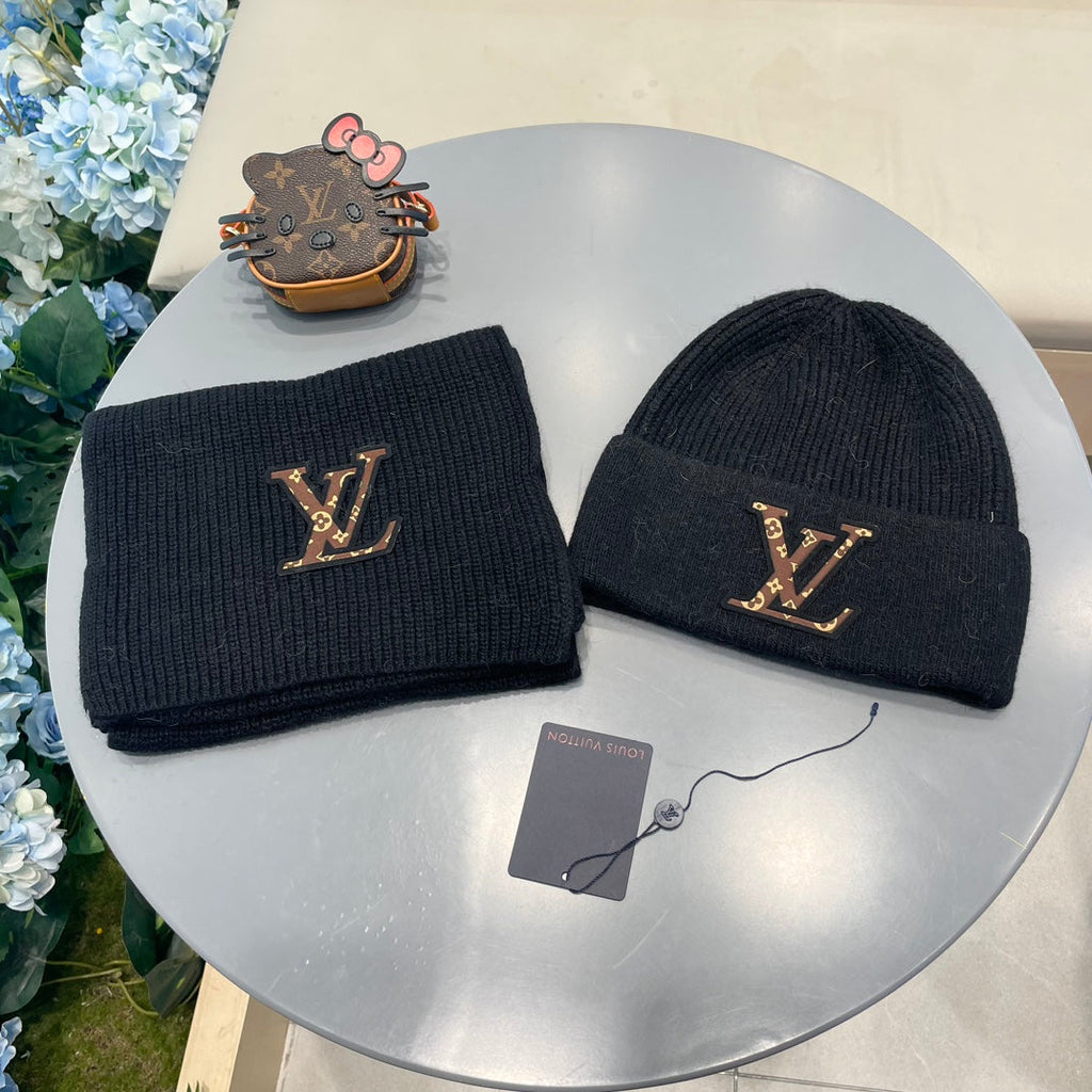 LOUIS VUITTON SET CLASSIC SCARF AND HAT IN BLACK WOOL 414785