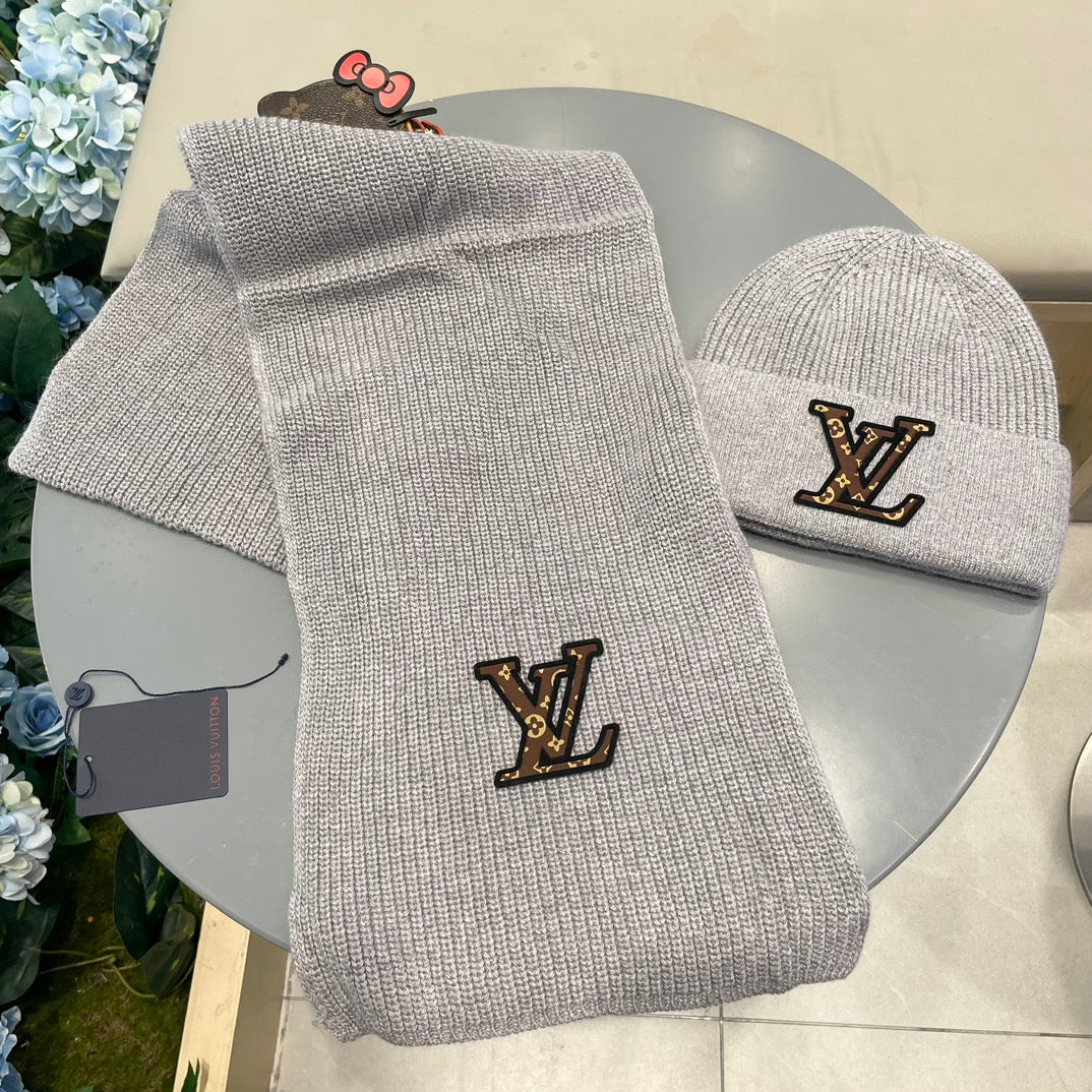 LOUIS VUITTON SET CLASSIC SCARF AND HAT IN GRAY WOOL 414787