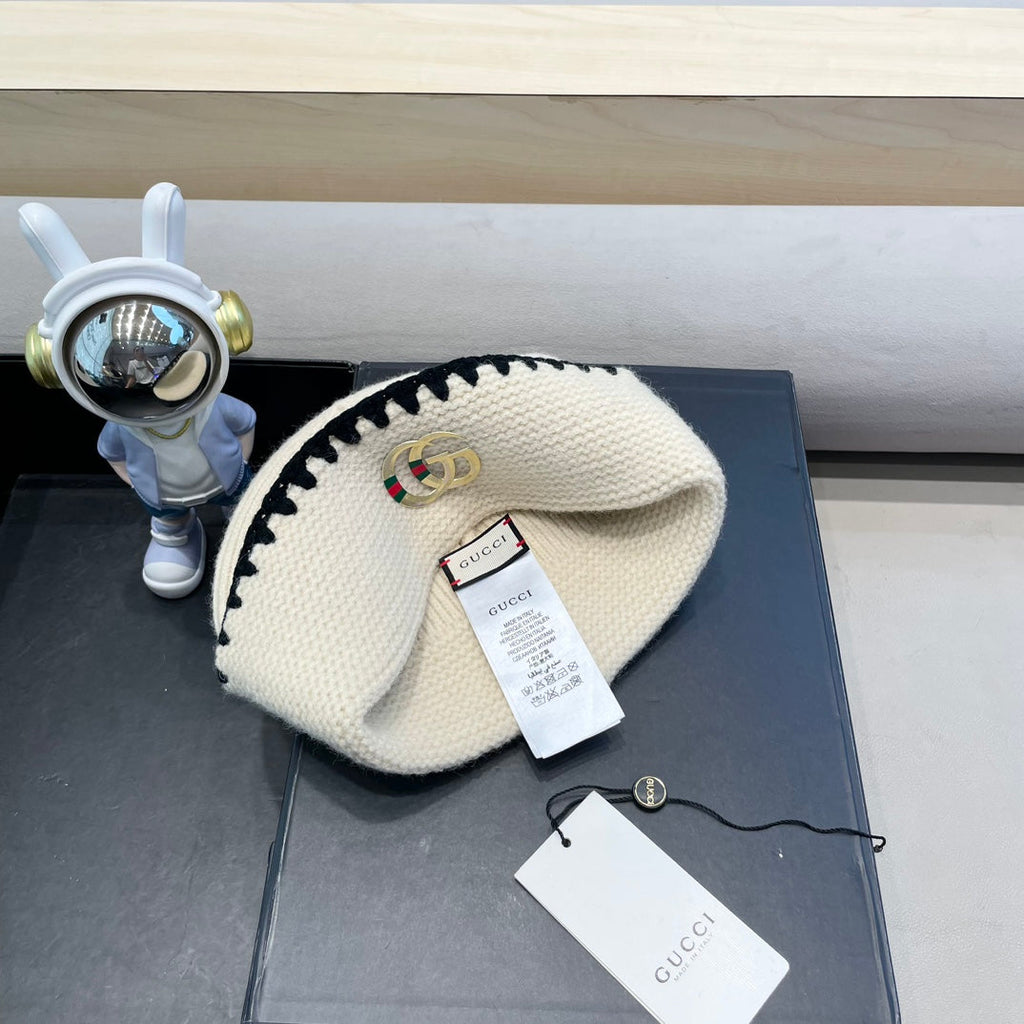 GUCCI BEANIE HAT IN BEIGE WOOL 416415