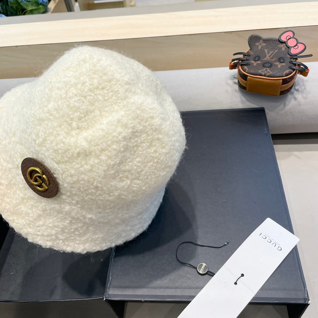 GUCCI BUCKET HAT WHITE CREAM 418096