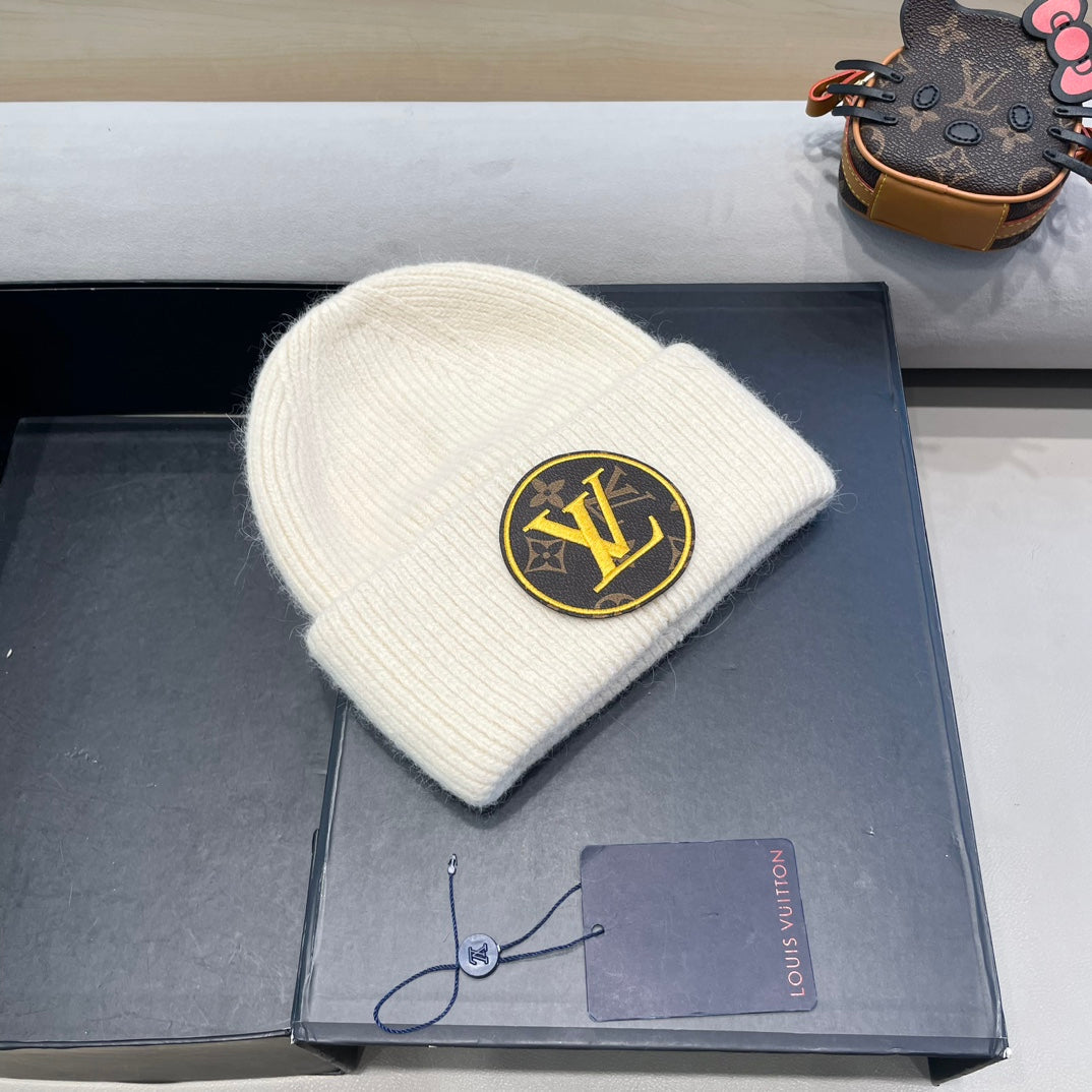 LOUIS VUITTON KNITTED BEANIE HAT IN BEIGE WOOL AND RABBIT FUR 417758