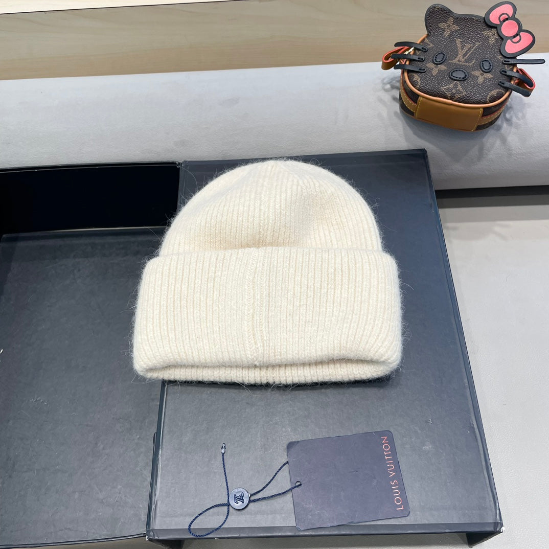 LOUIS VUITTON KNITTED BEANIE HAT IN BEIGE WOOL AND RABBIT FUR 417758