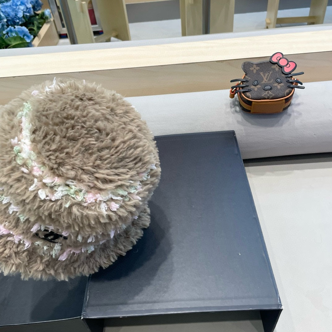 CHANEL BUCKET HAT IN MEDIUM BROWN FLEECE 421276