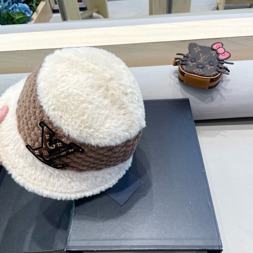 LOUIS VUITTON BUCKET HAT IN WHITE MIX BROWN WOOL 421037