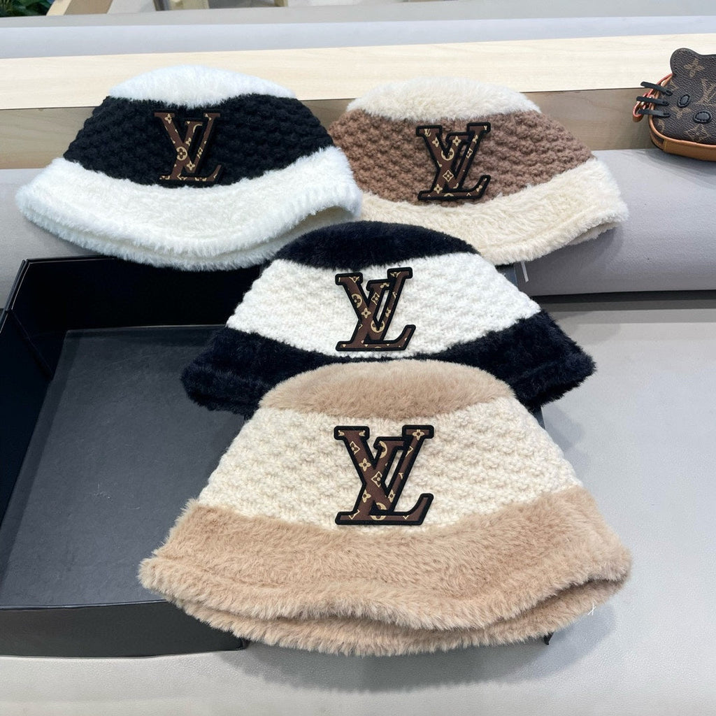 LOUIS VUITTON BUCKET HAT IN BLACK MIX WHITE WOOL 421038