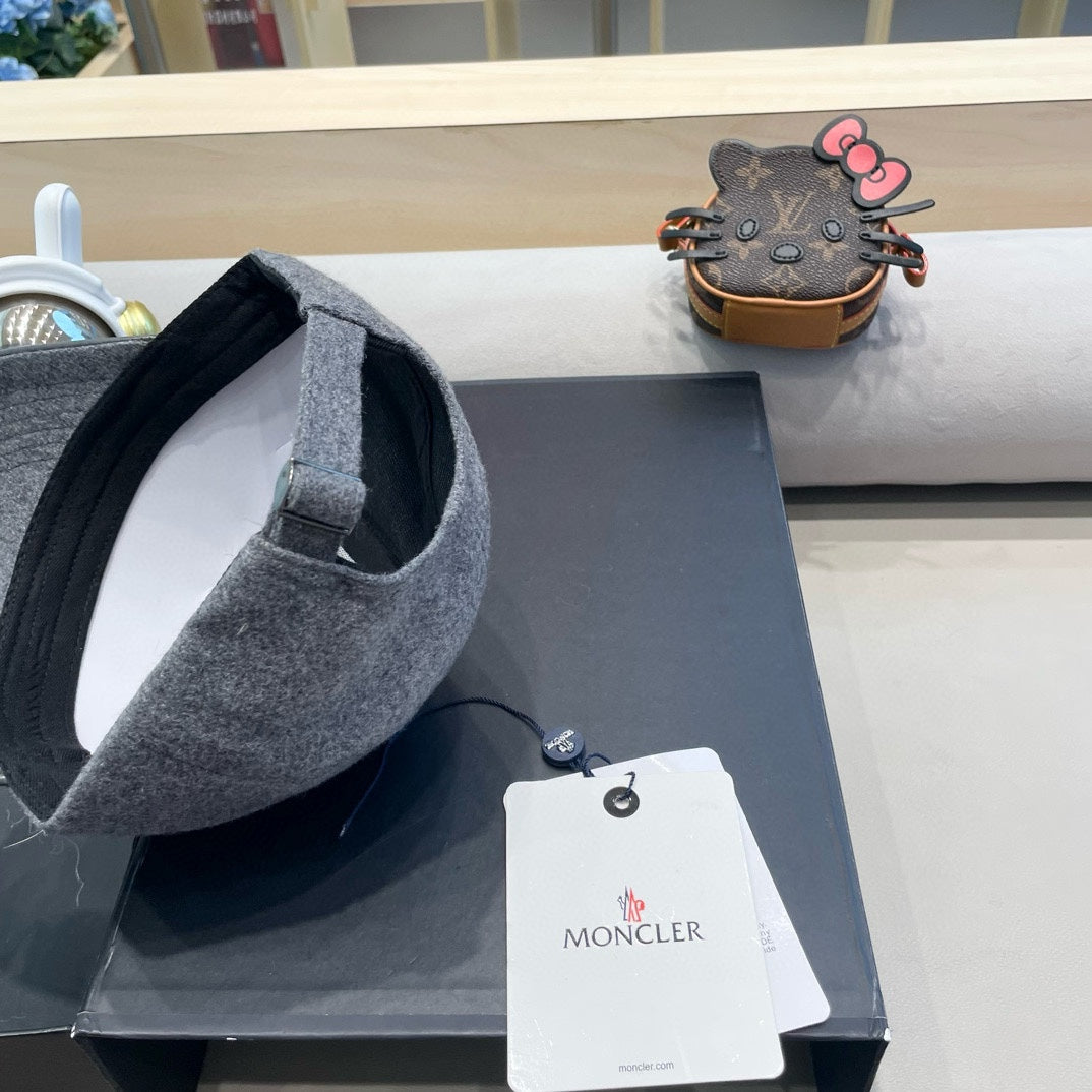 CHANEL WOOL-TWEED AND LEATHER BASEBALL CAP SHARK GRAY 428239