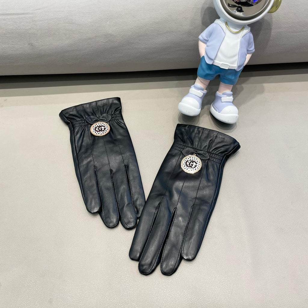 GUCCI CLASSIC TOUCHSCREEN GLOVES IN BLACK SHEEPSKIN 427387