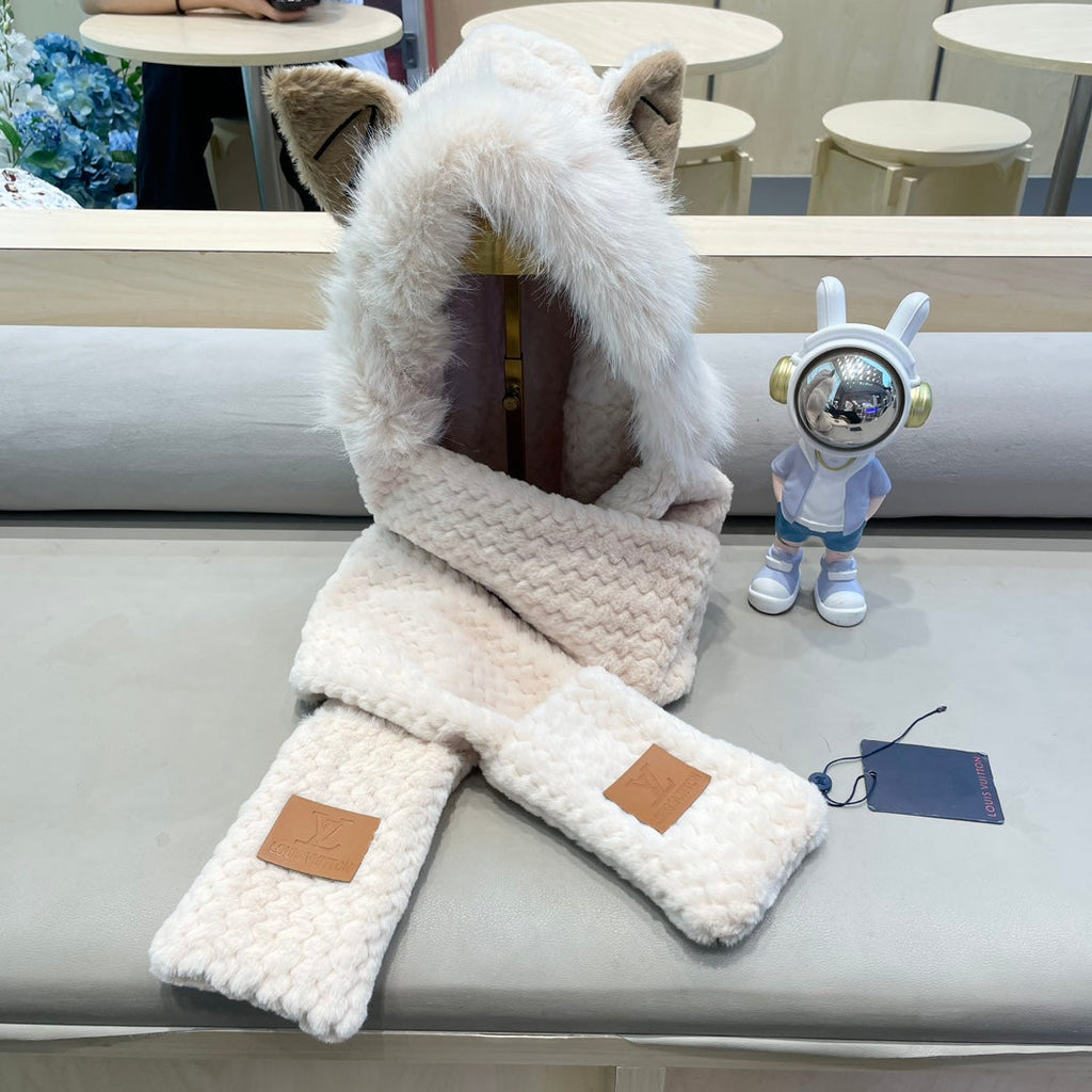 LOUIS VUITTON BEANIE HAT IN ALMOND BEIGE  WOOL AND LAMB FUR 435075