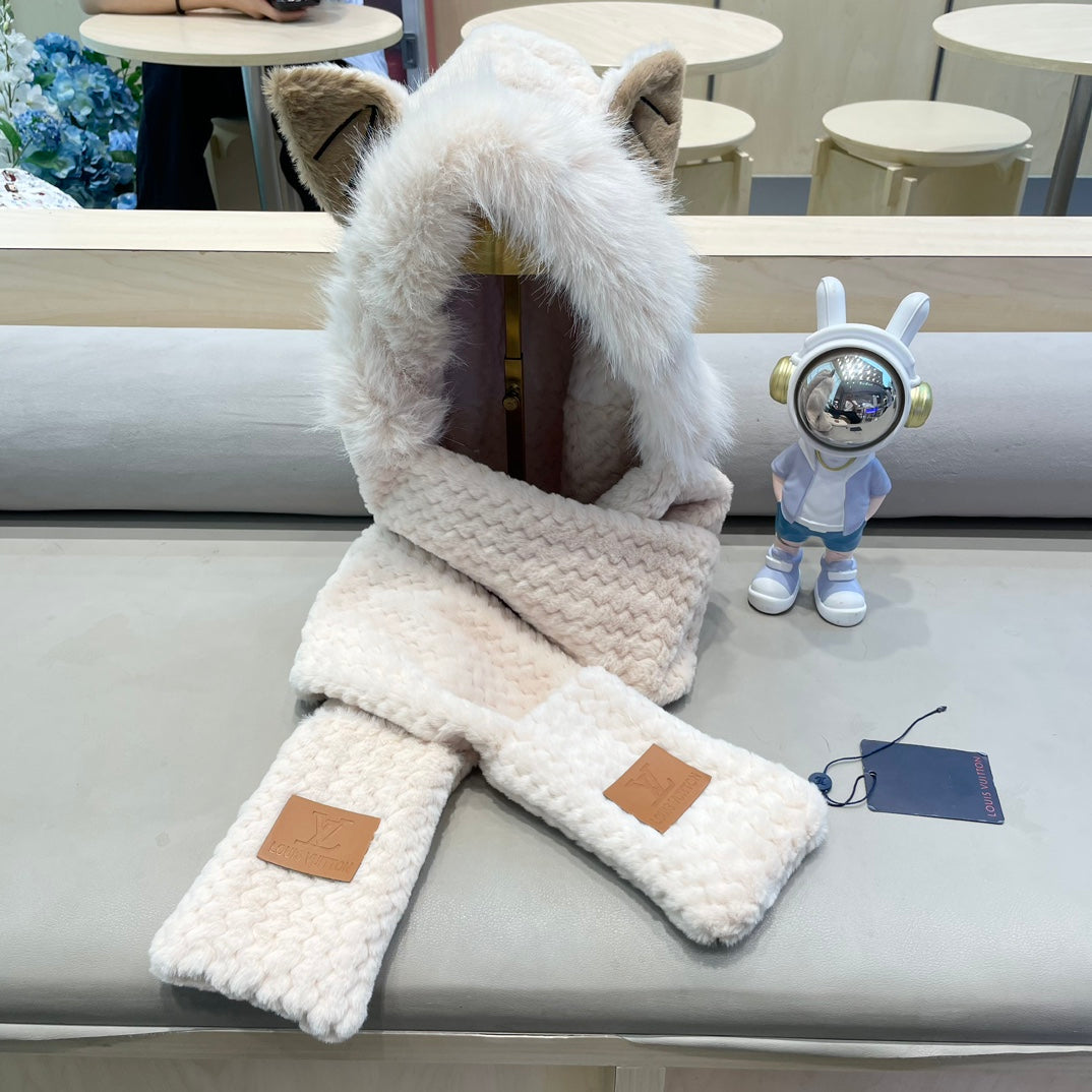 LOUIS VUITTON BEANIE HAT IN ALMOND BEIGE  WOOL AND LAMB FUR 435075