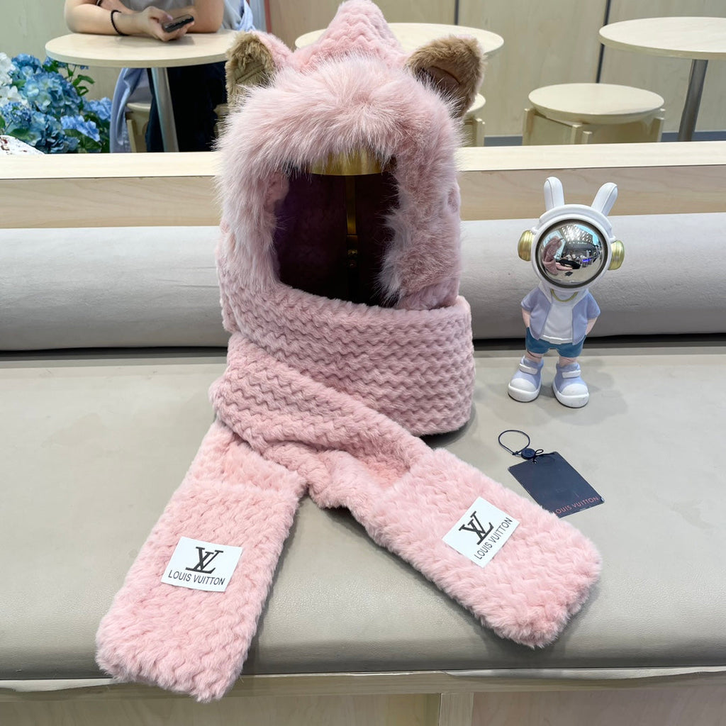 LOUIS VUITTON BEANIE HAT IN PASTEL PINK WOOL AND LAMB FUR 435072
