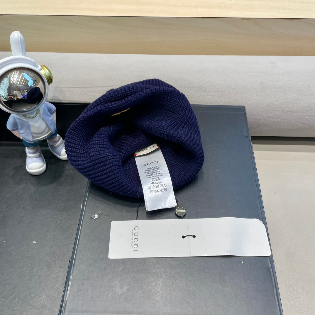 GUCCI BEANIE HAT IN NAVY BLUE WOOL 433462