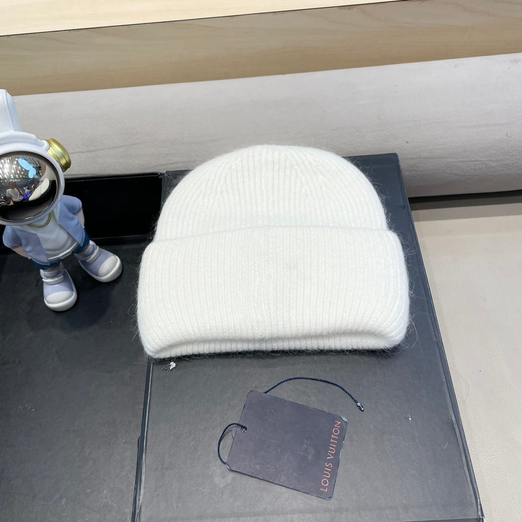 LOUIS VUITTON BEANIE HAT IN WHITE WOOL AND RABBIT FUR 433475