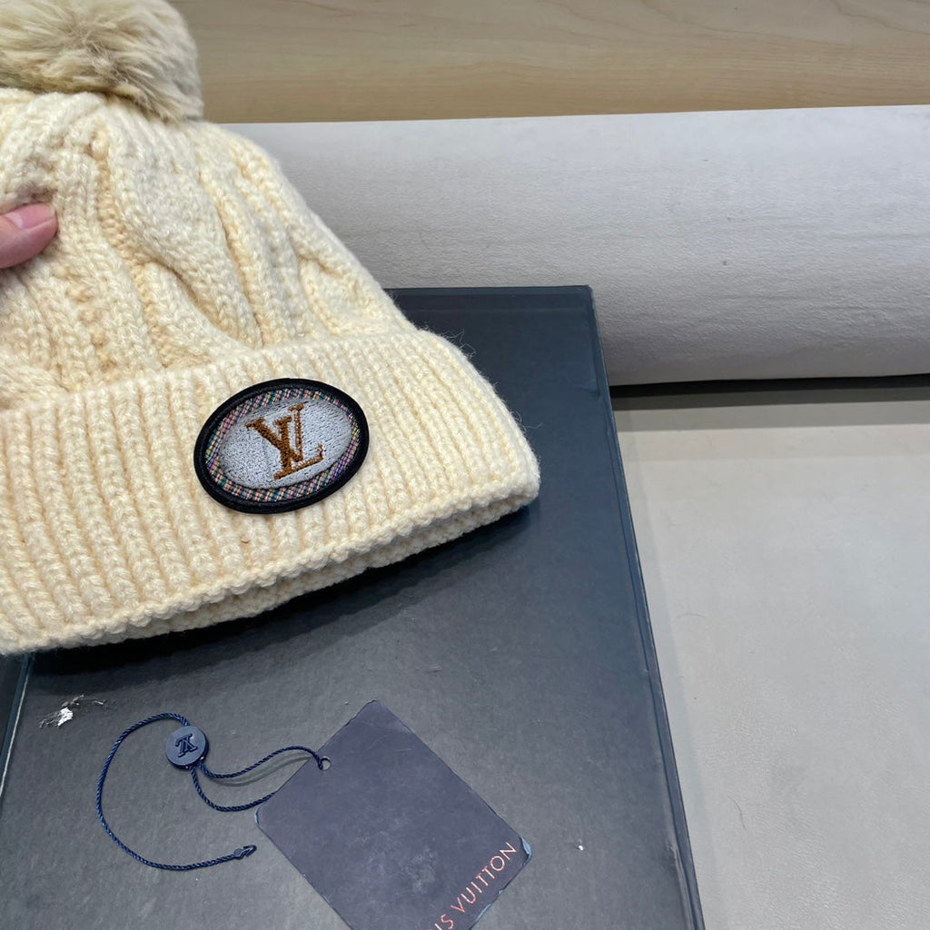 LOUIS VUITTON BEANIE HAT IN BEIGE WOOL 433484