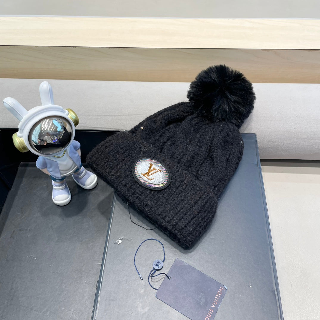 LOUIS VUITTON BEANIE HAT IN BLACK WOOL 433486