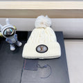 LOUIS VUITTON BEANIE HAT IN WHITE WOOL 433487