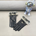 GUCCI GLOVES WITH BOW IN BLACK LAMBSKIN AND RABBIT FUR 432556