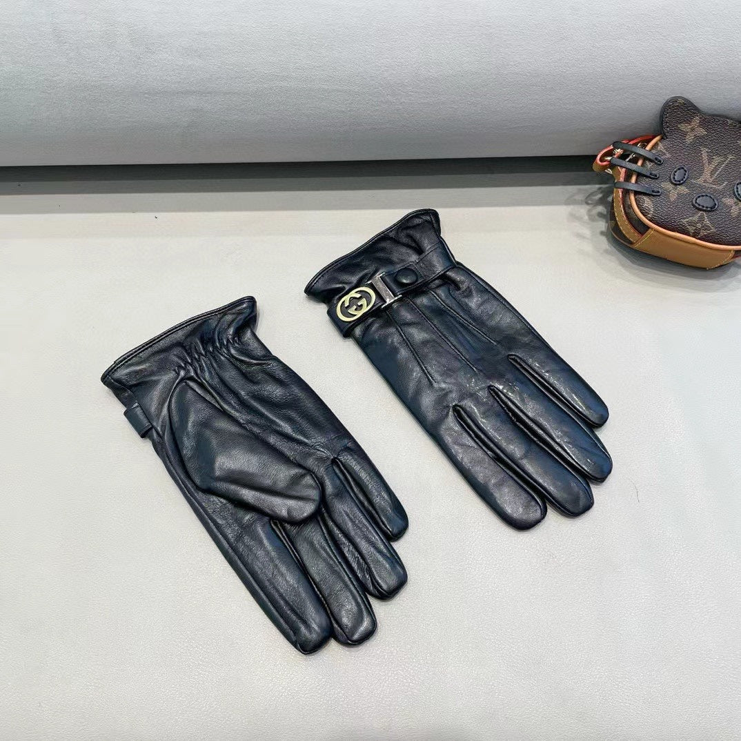 GUCCI TOUCHSCREEN GLOVES IN BLACK LAMBSKIN 454568