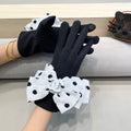 CHANEL GLOVES IN BLACK MIX WHITE WOOL 454572