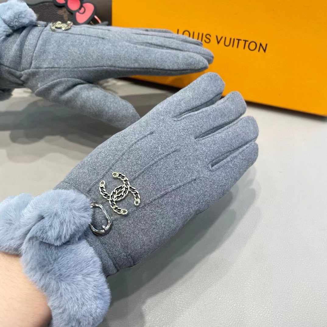 CHANEL GLOVES IN SHARK GRAY WOOL WITH RABBIT FUR 458522