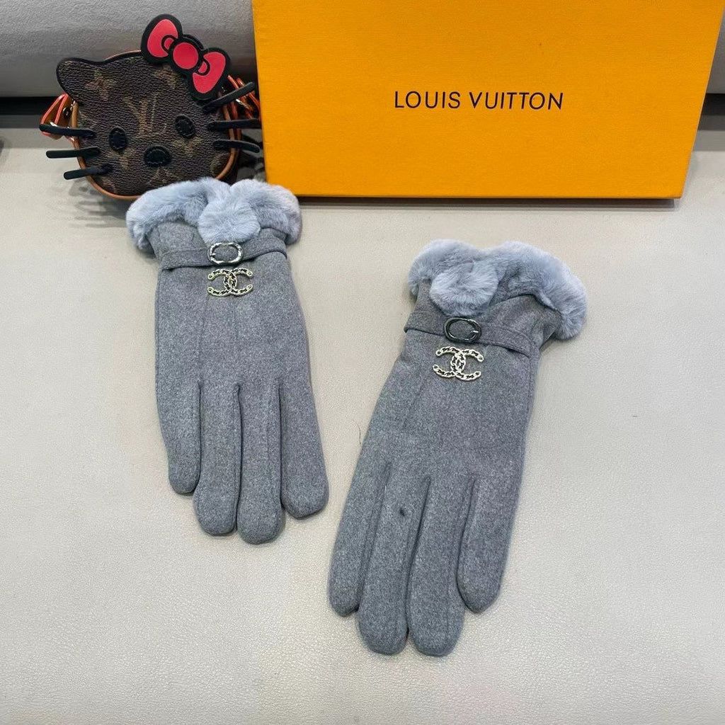 CHANEL GLOVES IN SHARK GRAY WOOL WITH RABBIT FUR 458522